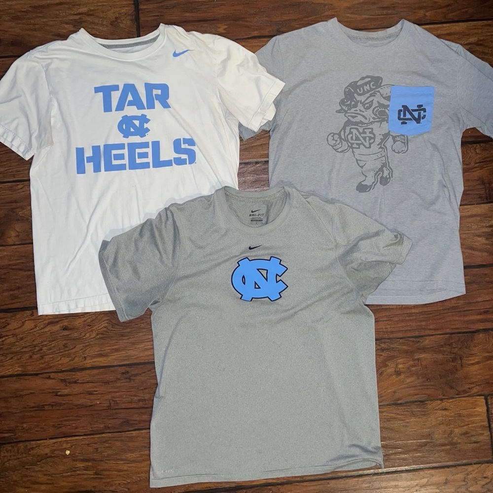 UNC Men’s Large Nike Tshirt Lot
